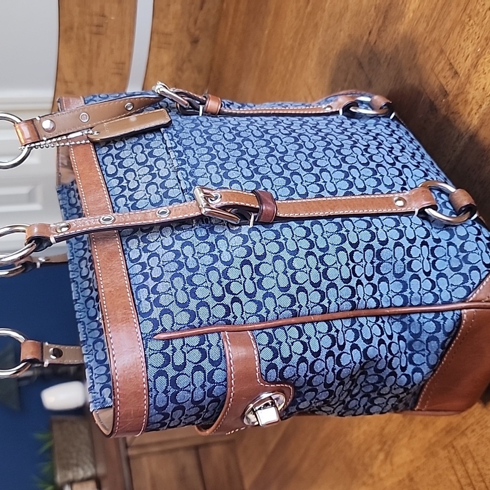 Coach Vintage Micro Kissing C's Denim Tote Euc - Picture 16 of 16